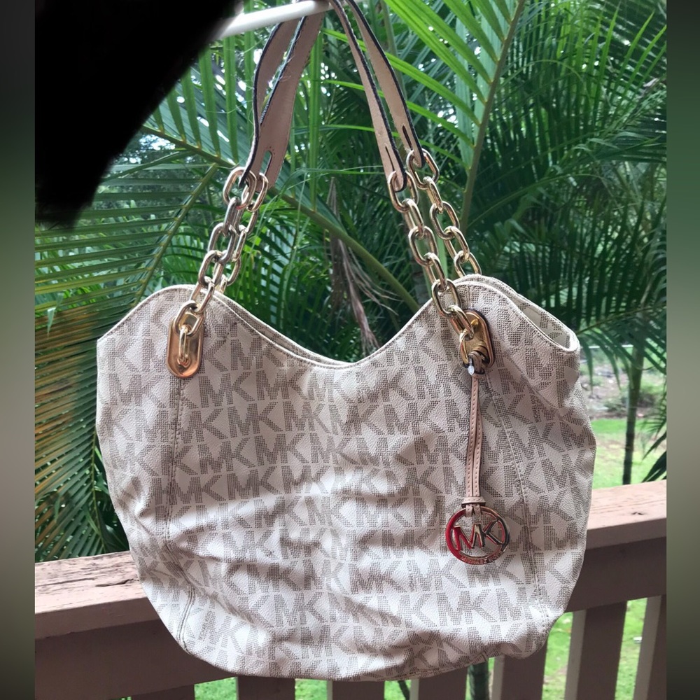 Michael Kors purse